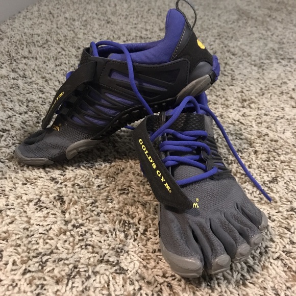 Vibram 5 Finger Toe Shoes Golds Gym 